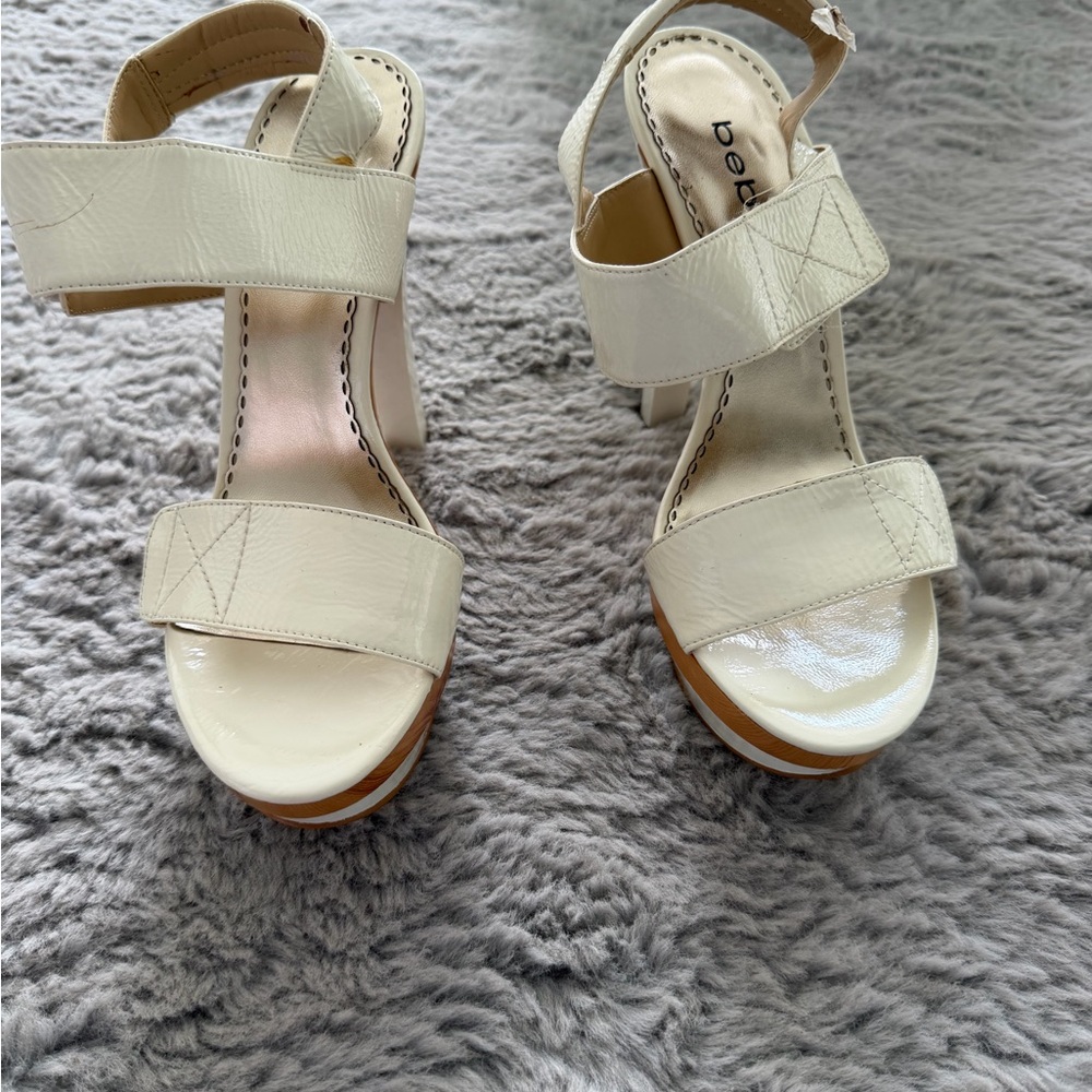 bebe Women's Elegant Cream Sandals
